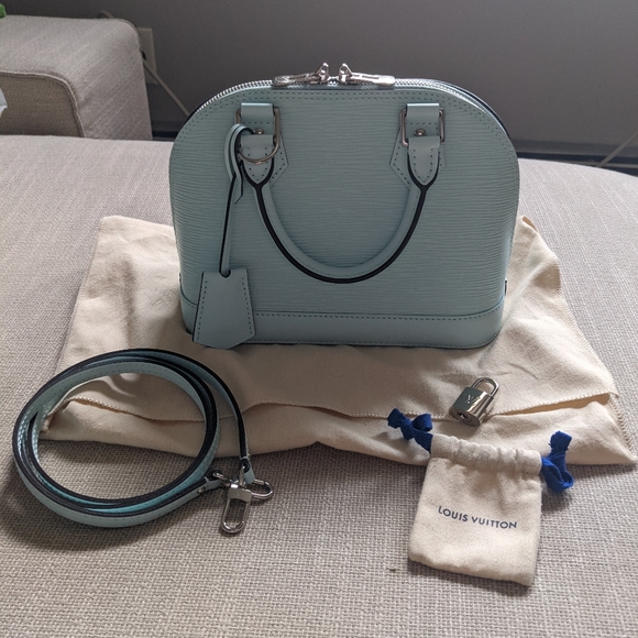 Louis Vuitton Alma BB Epi Seaside